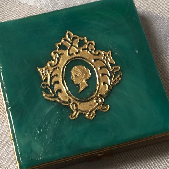 Vintage 60s Zell Fifth Avenue Square Compact - Teal and Gold tone - Picture 5 of 11